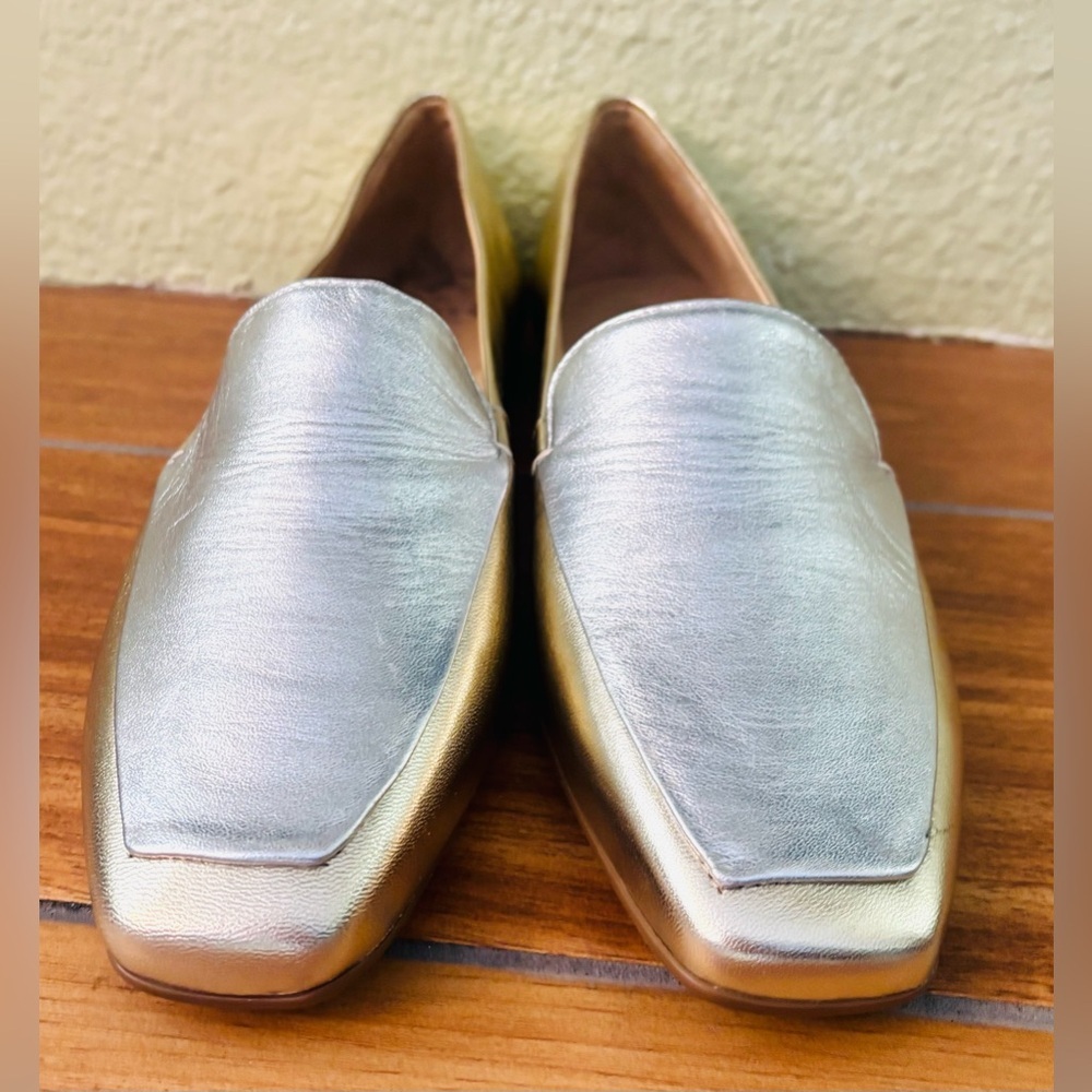NWOB Bernardo Genesis Bicolor Gold Metallic Slip On Flat Leather Loafers Size: 8 - Picture 3 of 6